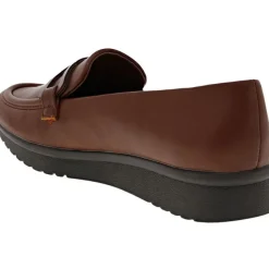 Women's Baretraps Addison Loafers