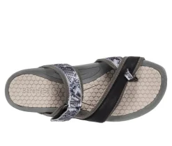 Women's Baretraps Deserae Slip-Resistant Sandals