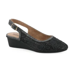 Women's Cliffs by White Mountain Boris Wedges