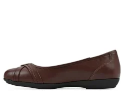 Women's Cliffs by White Mountain Calming Flats