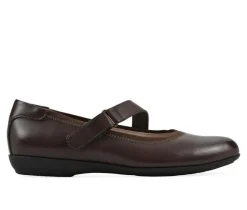 Women's Cliffs by White Mountain Carris Flats