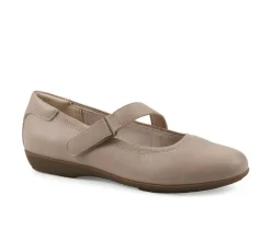 Women's Cliffs by White Mountain Carwen Flats