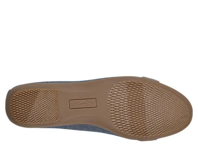 Women's Cliffs by White Mountain Charmed Flats