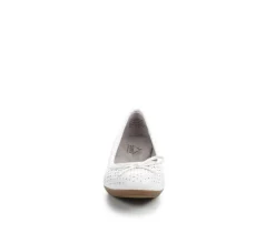 Women's Cliffs by White Mountain Chelby Flats