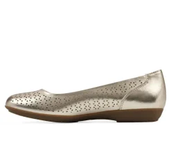 Women's Cliffs by White Mountain Cienna Flip-Flops