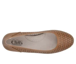 Women's Cliffs by White Mountain Cindy Flats