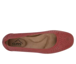Women's Cliffs by White Mountain Cortney Flats