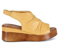 Women's DIBA TRUE Small Town Wedges