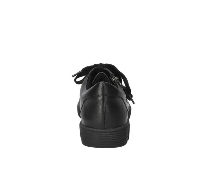 Women's Easy Street Novie Sneakers