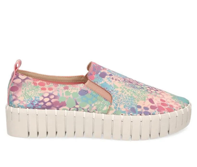 Women's Easy Street Peppy Sneakers
