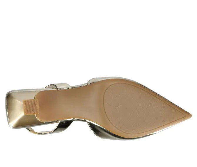 Women's Journee Collection Fallon Pumps