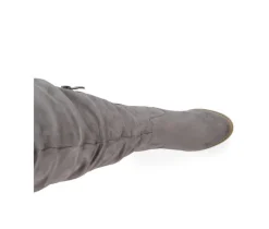 Women's Journee Collection Kaiah Flats