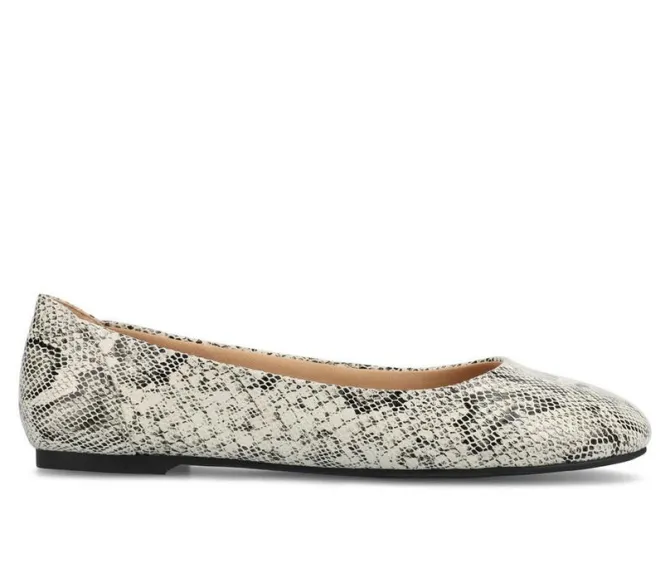 Women's Journee Collection Kavn Flats