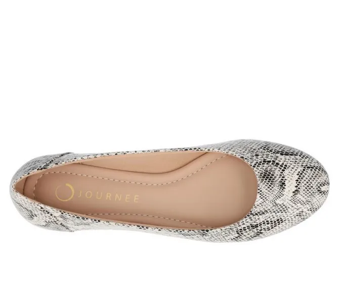 Women's Journee Collection Kavn Flats