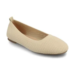Women's Journee Collection Maryann Flats