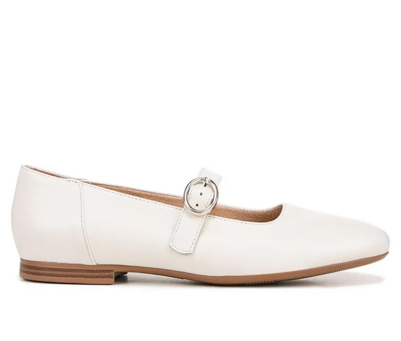 Women's Naturalizer Kelly Flats