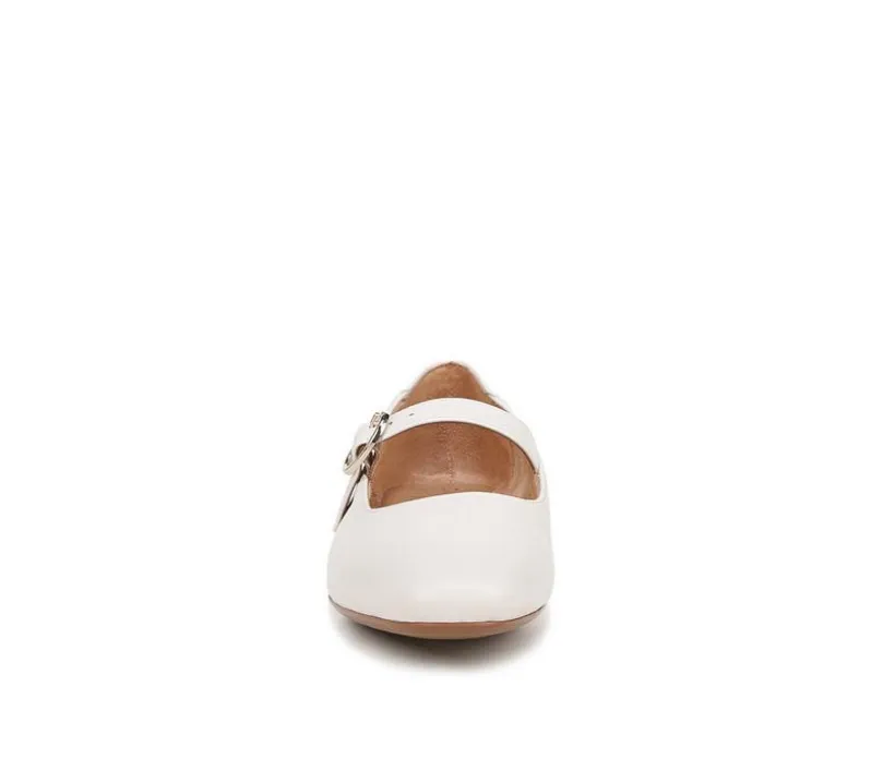 Women's Naturalizer Kelly Flats