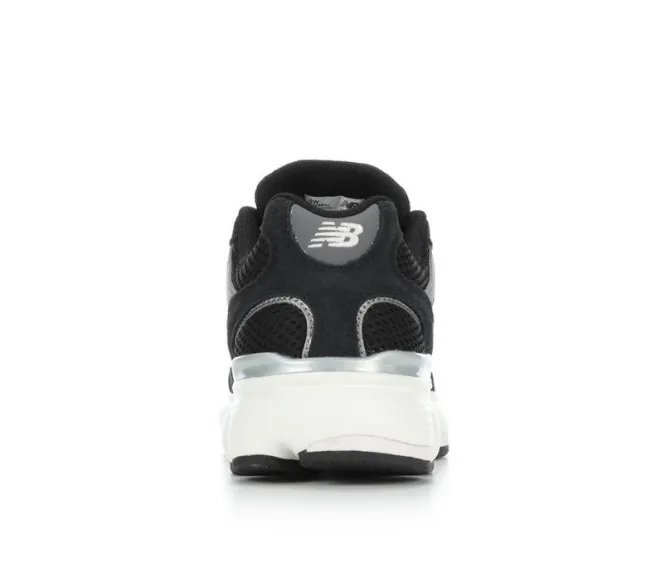 Women's New Balance W603 Sneakers