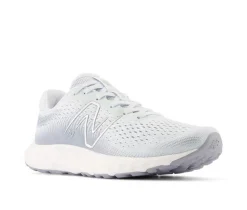 Women's New Balance W520V8 Running Shoes