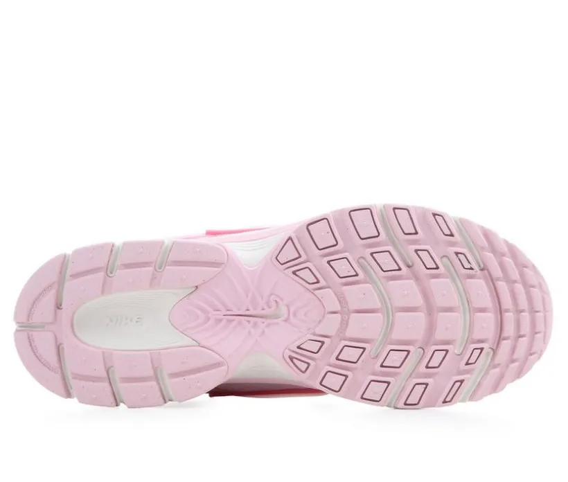 Women's Nike V5 RNR Sneakers