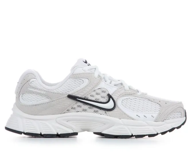 Women's Nike V5 RNR Suede Sneakers
