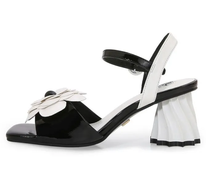 Women's Ninety Union Camila Pumps