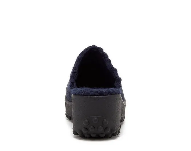 Women's Rocket Dog Fran Cozy Clogs