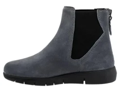 Women's Softwalk Albany Booties