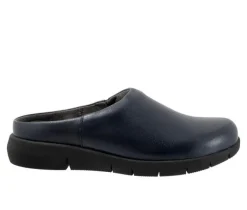 Women's Softwalk Andria Clogs