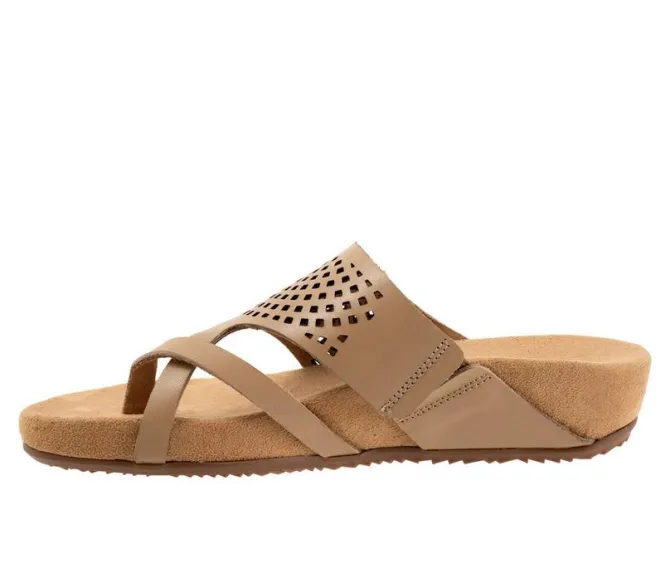 Women's Softwalk Blaine Perf Sandals