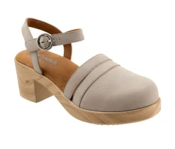 Women's Softwalk Fillmore Clogs