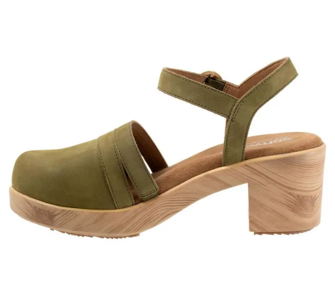 Women's Softwalk Fillmore Clogs