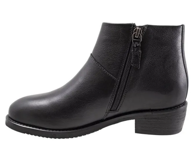 Women's Softwalk Roselle Booties