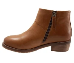 Women's Softwalk Roselle Booties