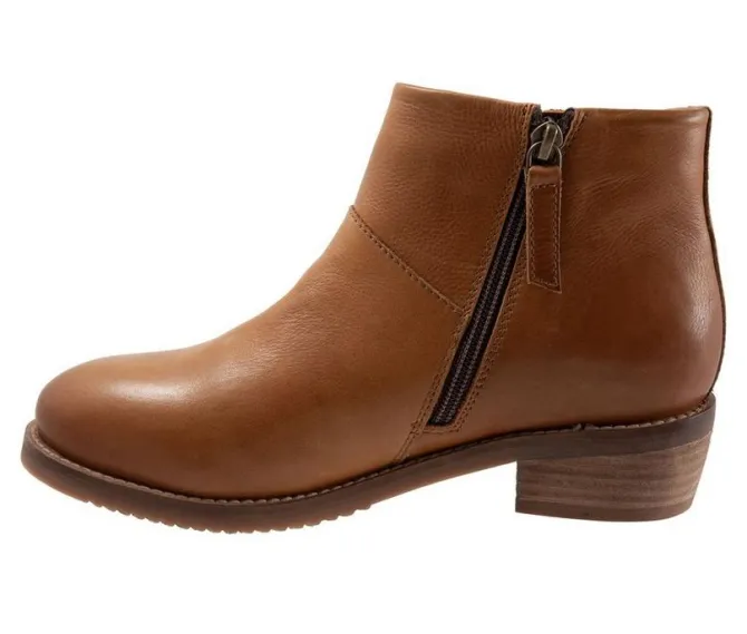 Women's Softwalk Roselle Booties