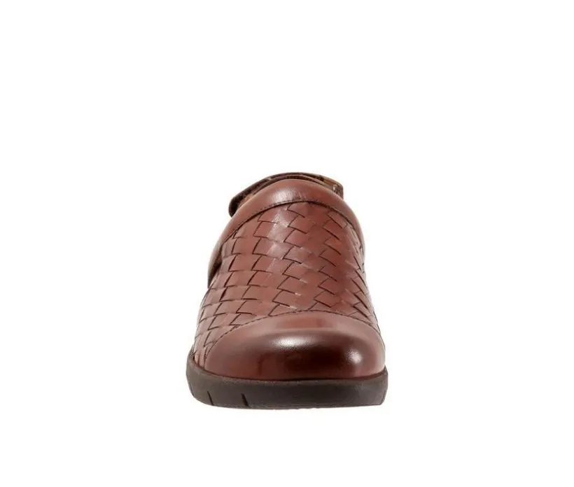 Women's Softwalk Salina Woven II Clog