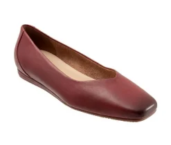 Women's Softwalk Vellore Flats