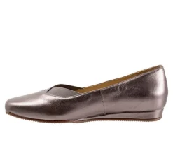 Women's Softwalk Viana Flats