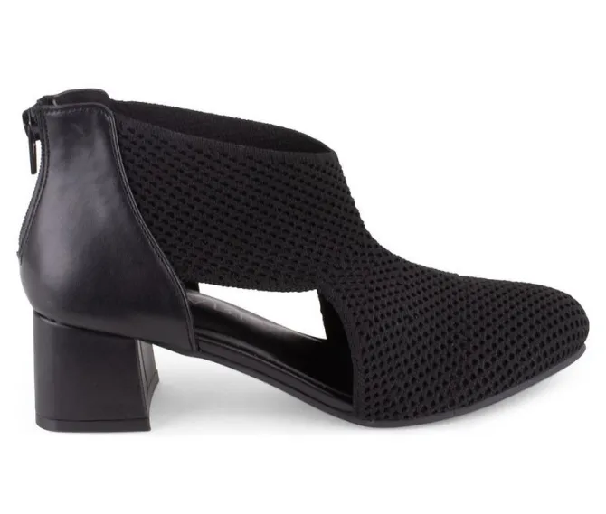 Women's Tahari Freeway Boots