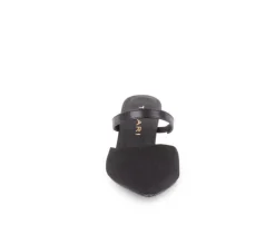 Women's Tahari Fuji Pumps