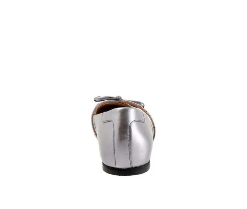 Women's Trotters Carissa Flats