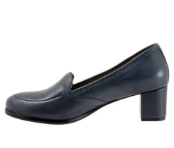 Women's Trotters Cassidy Pumps