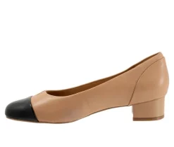 Women's Trotters Daisy Pumps