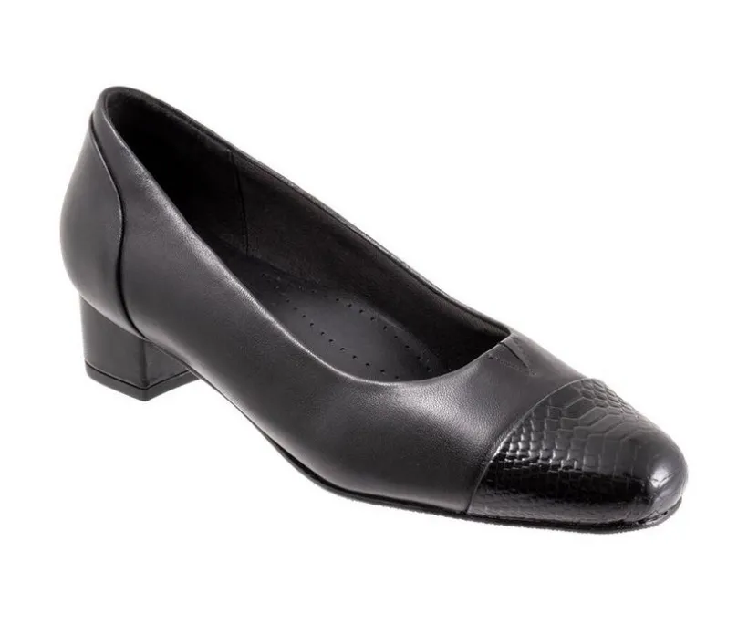 Women's Trotters Daisy Pumps