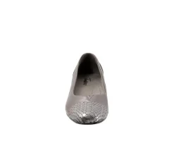 Women's Trotters Daisy Pumps