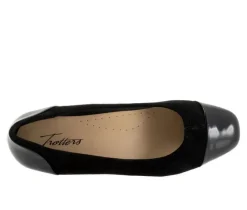 Women's Trotters Daisy Pumps