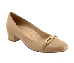 Women's Trotters Dakota Pumps