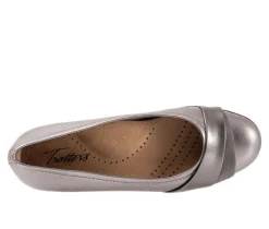 Women's Trotters Danni Flats