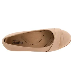 Women's Trotters Danni Flats