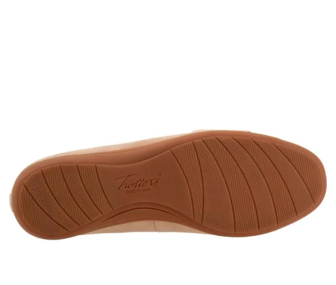 Women's Trotters Danni Flats